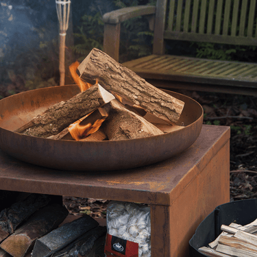 Esschert Design - Vuurschaal met houtopslag 80 cm roest