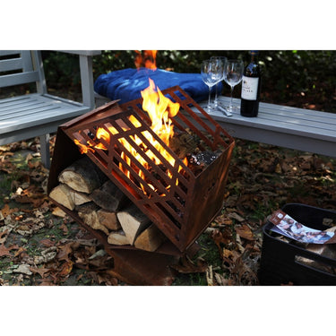 Esschert Design - Buitenhaard Corten met houtopslag S