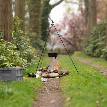 Esschert Design - Driepoot met ketting